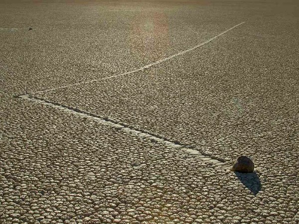 Sailing stones