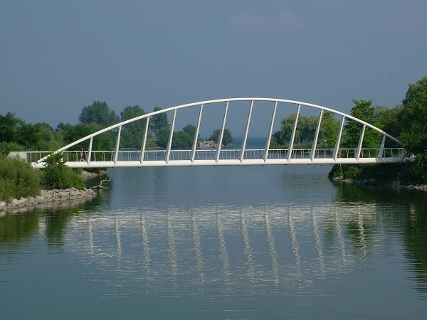 Humber Bay Pedestrian Bridge Toronto