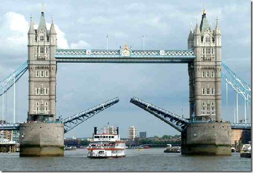 Tower Bridge - Top Ten Attractions in London