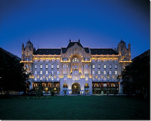 Gresham Palace - Ten Most Beautiful Buildings in the World